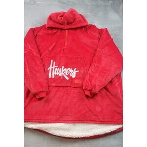 The Comfy Sherpa Hoodie WEARABLE stadium Blanket RED Nebraska Huskers pocket